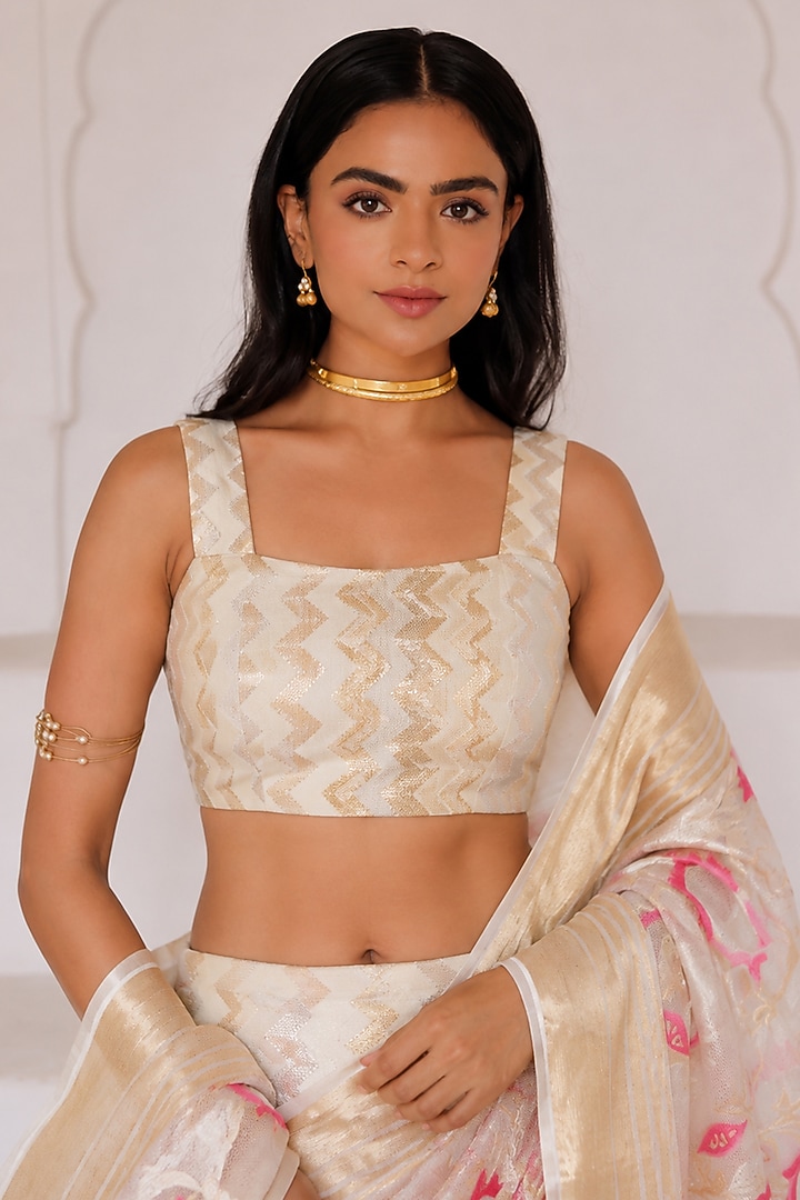 Off-White Kota Silk Gota Zari Work Wedding Saree Set by Geroo Jaipur at Pernia's Pop Up Shop