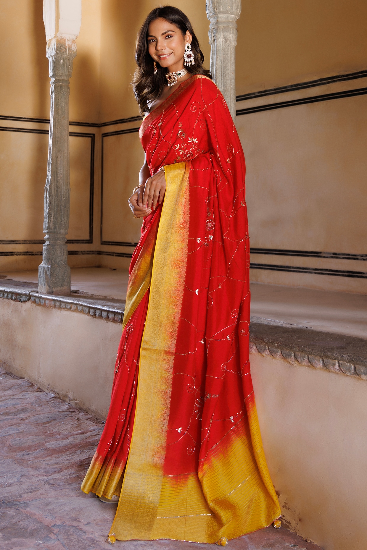 Marvellous Red Banarasi Silk Saree With Symmetrical Blouse Piece –  LajreeDesigner