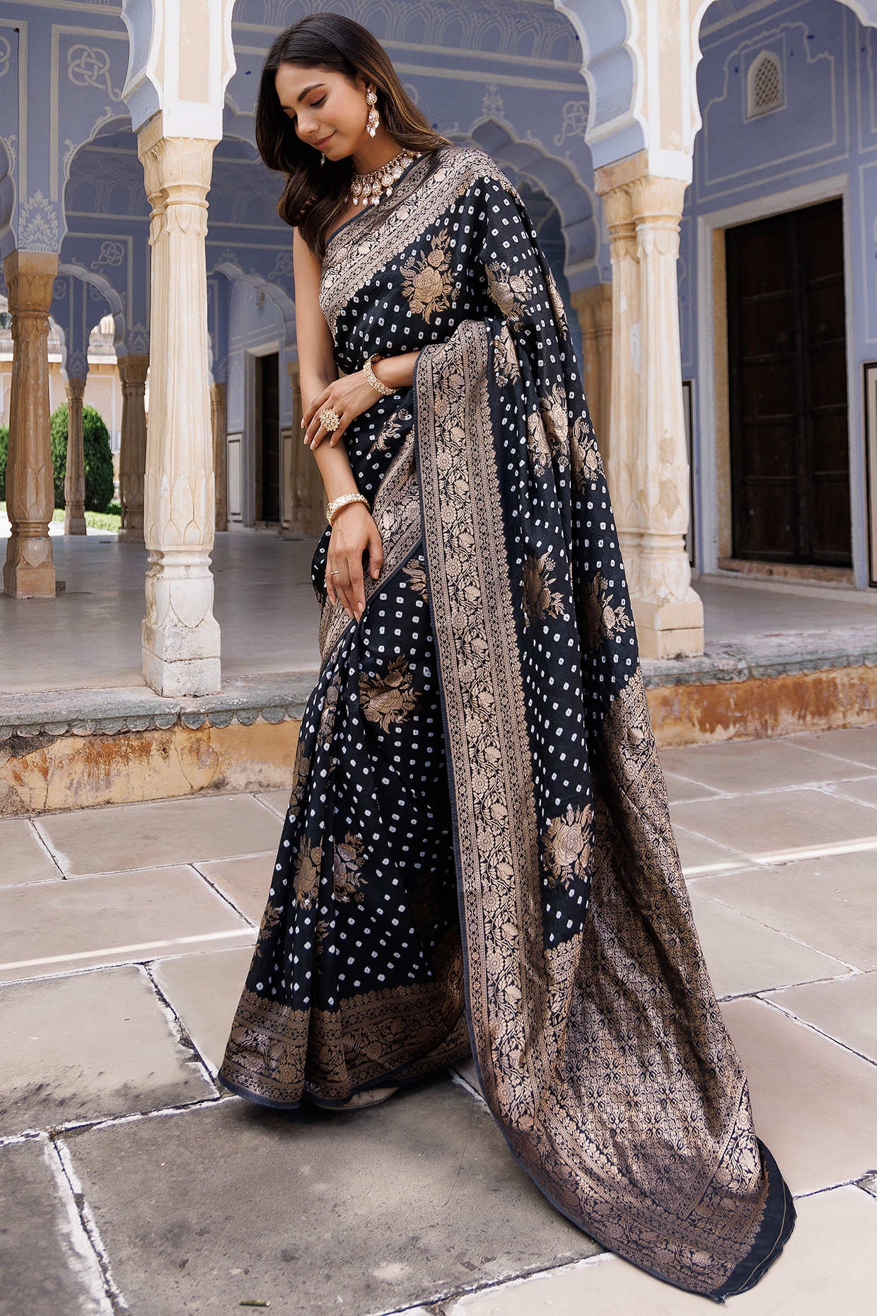 Handwoven Black Banarasi Khaddi Georgette Saree – Sumangal Banaras