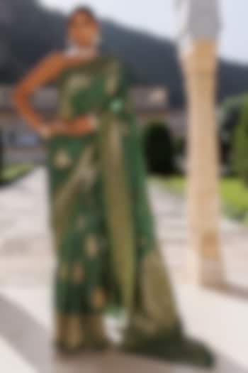 Green Silk Tie-Dye Bandhani Banarasi Party Wear Saree Set by Geroo Jaipur at Pernia's Pop Up Shop