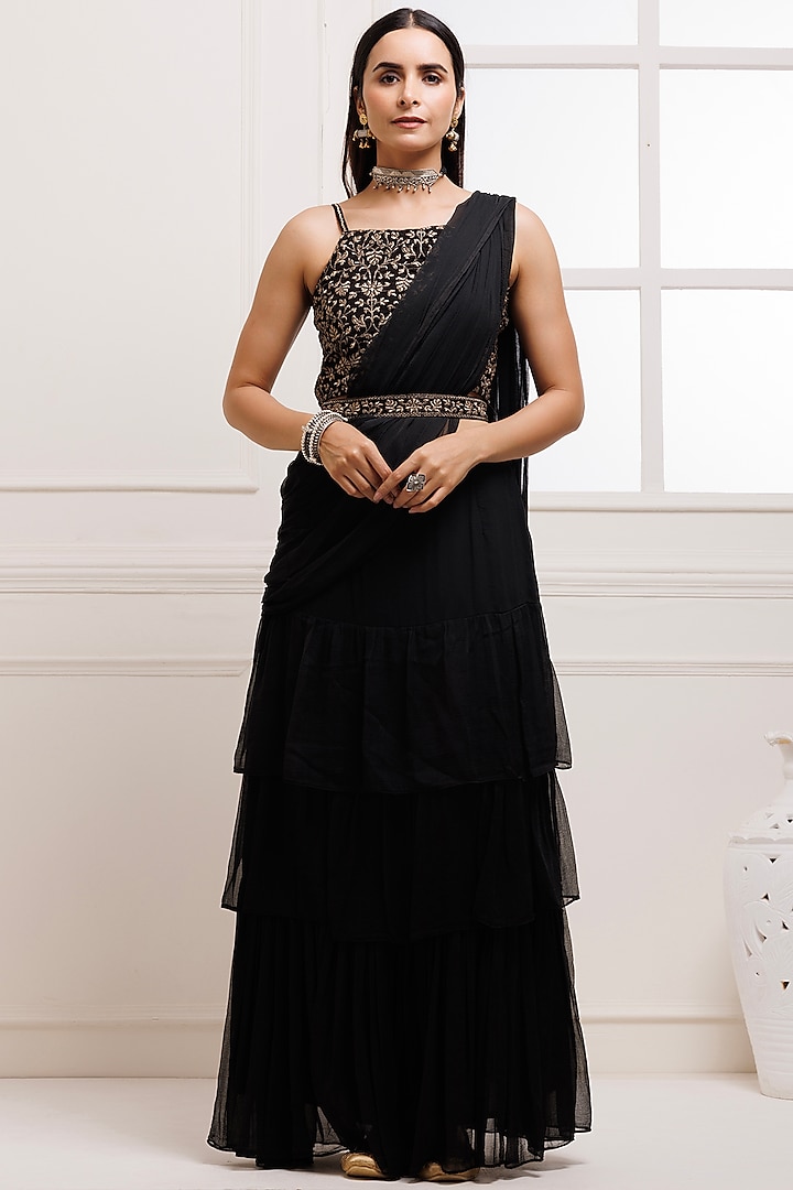 Black Chiffon Ready-To-Wear Ruffled Saree Set by Geroo Jaipur at Pernia's Pop Up Shop