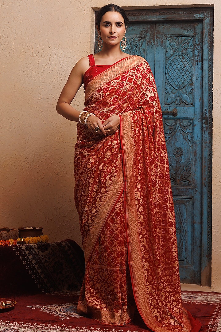 Red Pure Georgette Handwoven Zari Bandhani Saree Set by Geroo Jaipur