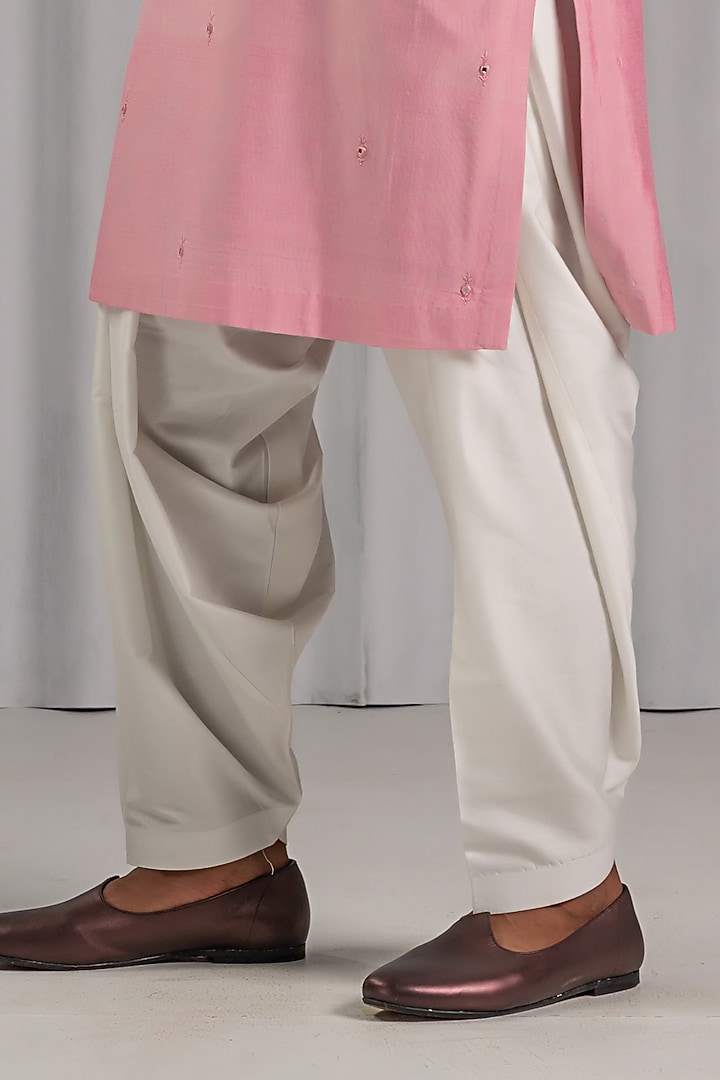 Pink Silk Embroidered Kurta Set by Punit Arora at Pernia's Pop Up Shop