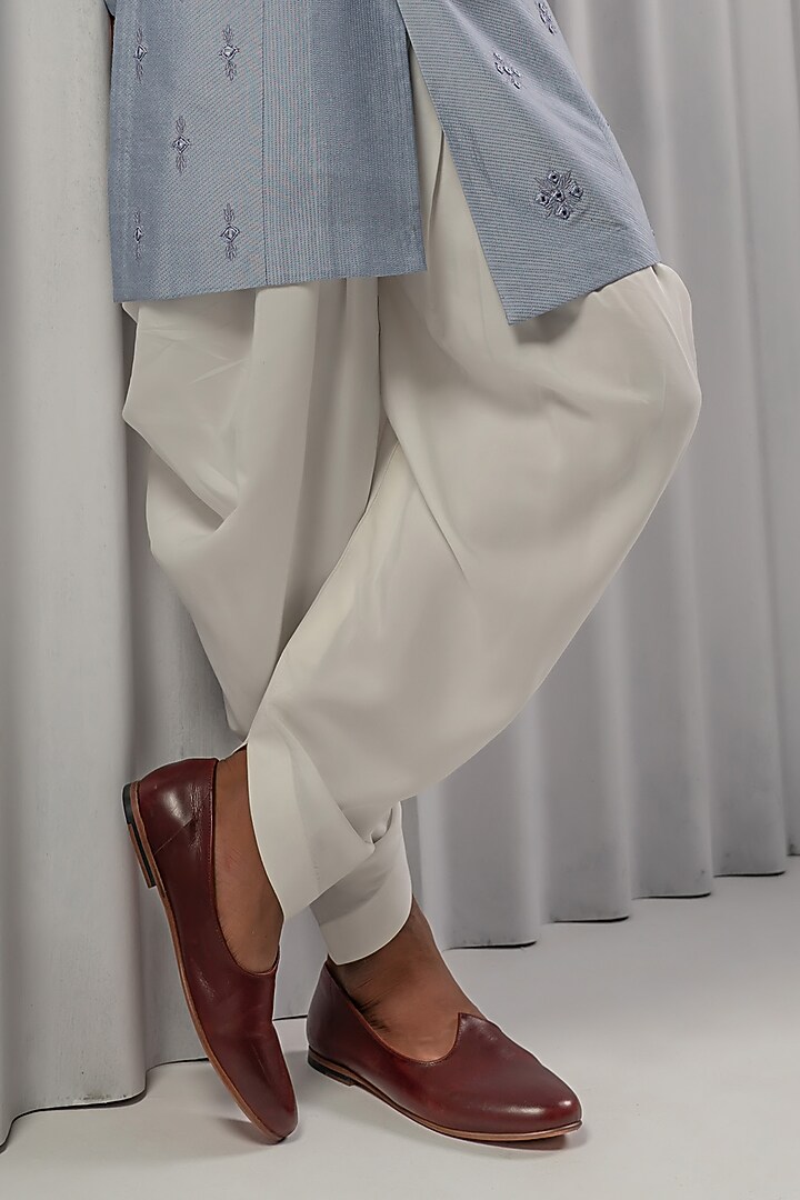 Sky Blue Cotton Silk Embroidered Kurta Set by Punit Arora at Pernia's Pop Up Shop