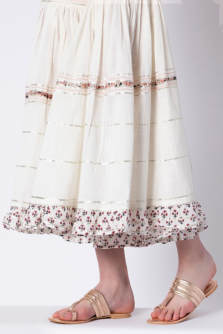 Rose Gold Faux Leather Kolhapuris by Gush at Pernia's Pop Up Shop