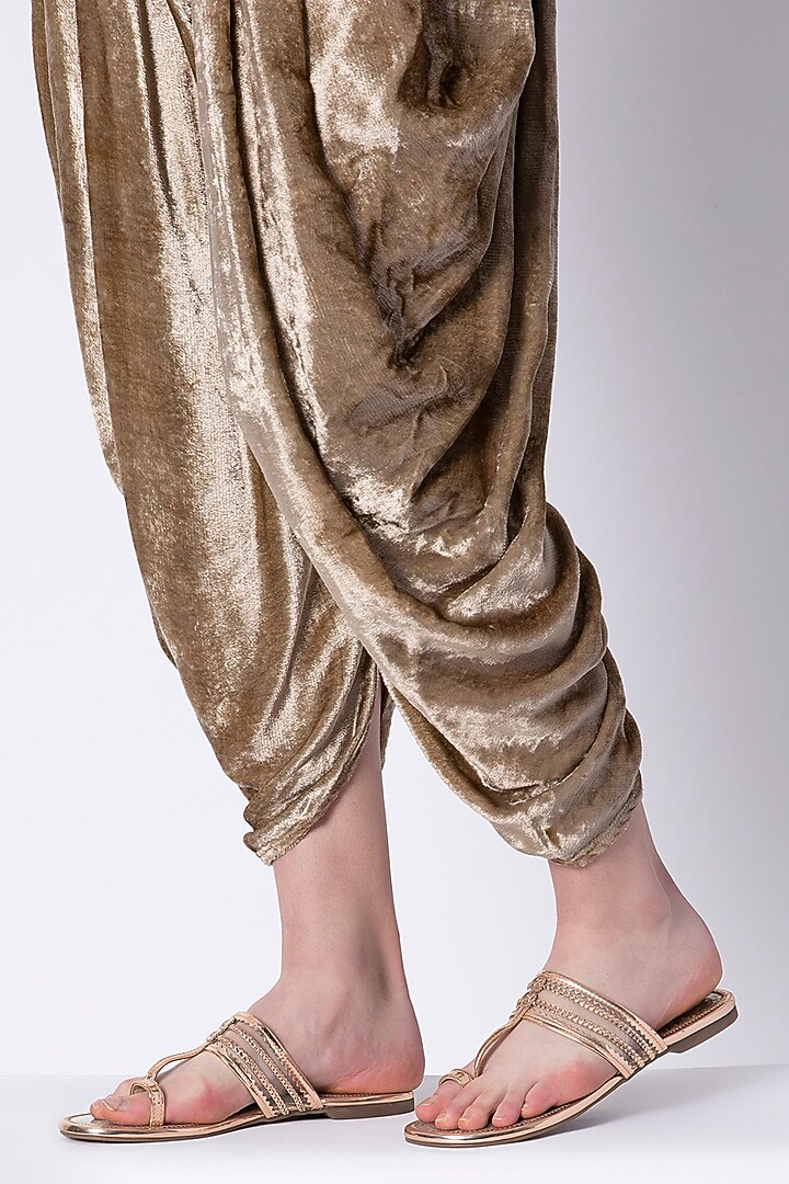 Rose Gold Faux Leather Kolhapuris by Gush at Pernia's Pop Up Shop