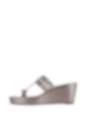 Pewter Faux Leather Kolhapuri Wedges by Gush