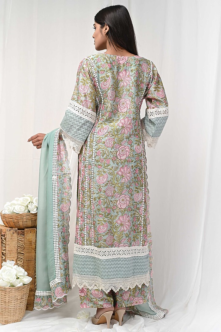Green Printed Kurta Set by Gulabik Jaipur at Pernia's Pop Up Shop