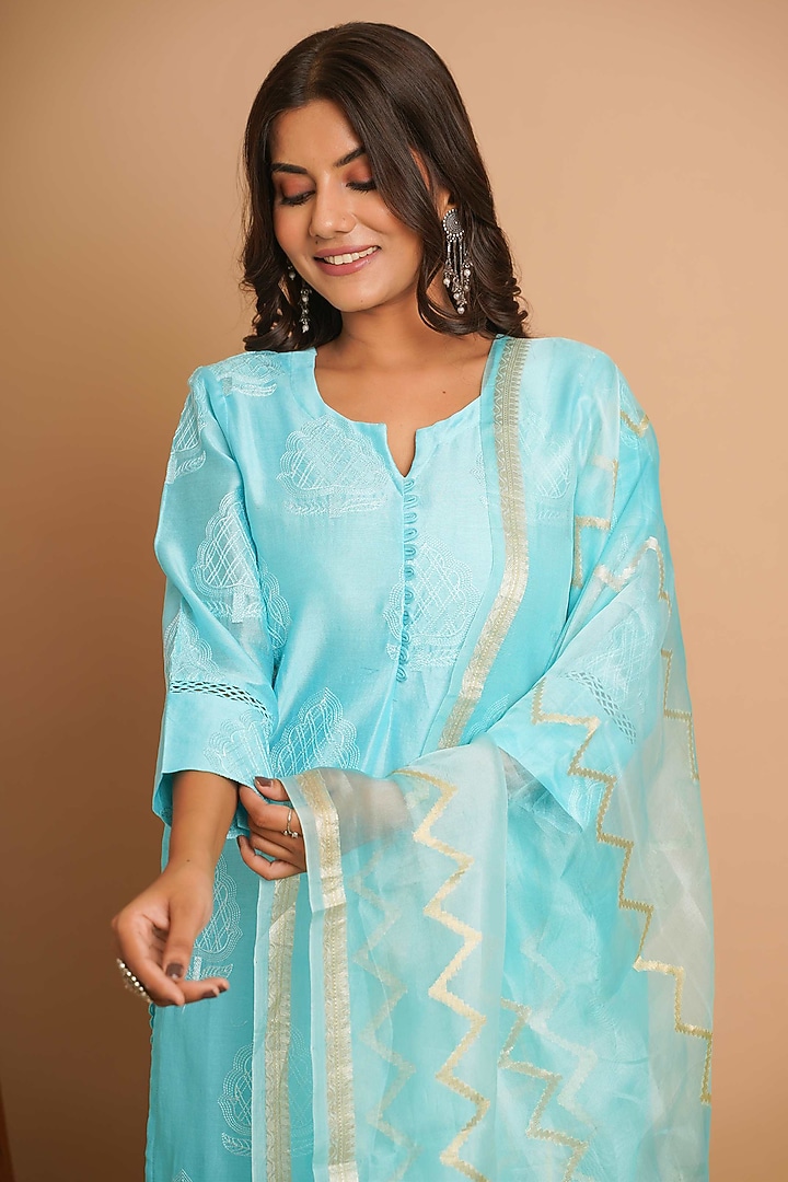 Turquoise Chanderi Silk Embroidered Straight Kurta Set by Gulabik Jaipur at Pernia's Pop Up Shop
