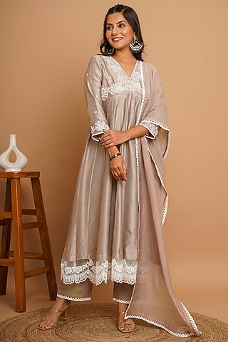 Beige Chanderi Silk Thread Embroidered Kalidar Anarkali Set by Gulabik Jaipur