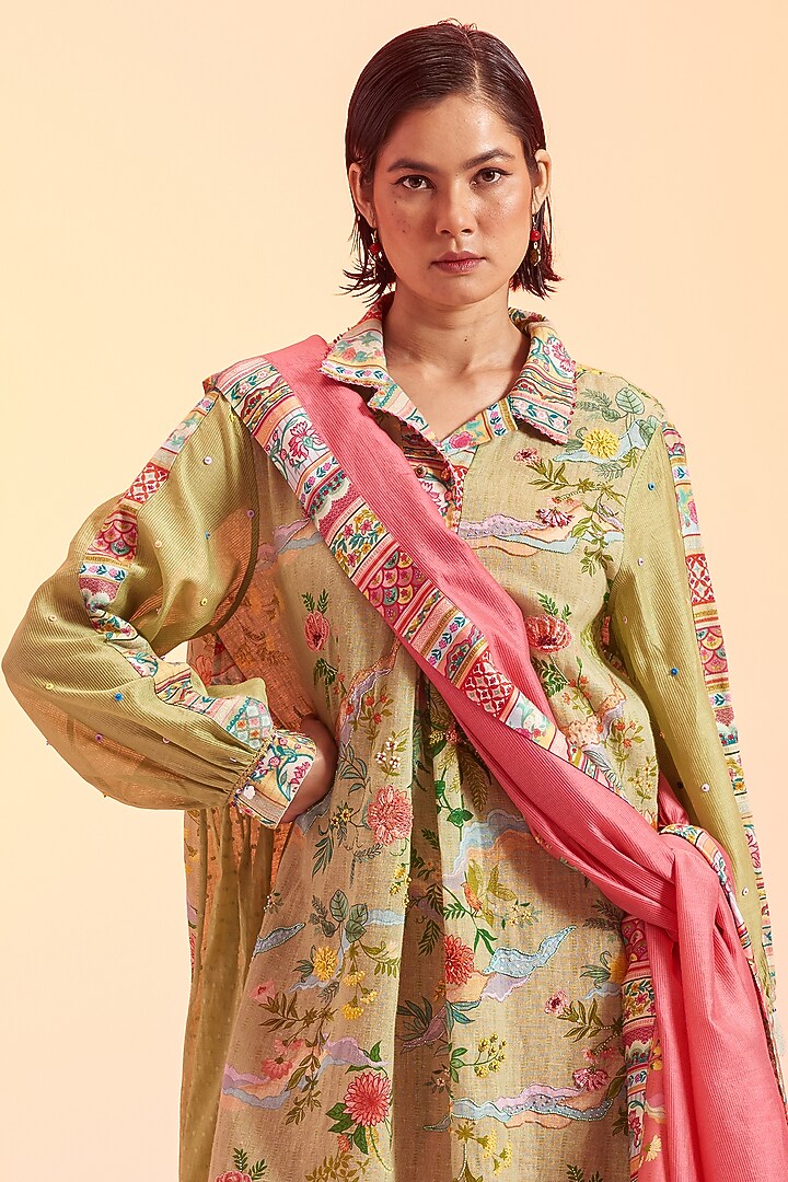 Green Linen & Cotton Silk Embroidered Kurta Set by Gyaarah Baees at Pernia's Pop Up Shop