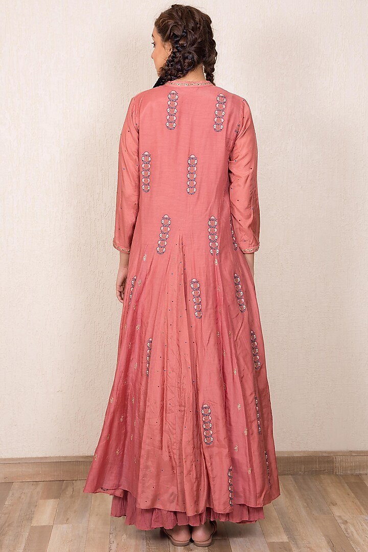 Dusty Pink Embroidered Kurta Set by Gazal Mishra at Pernia's Pop Up Shop