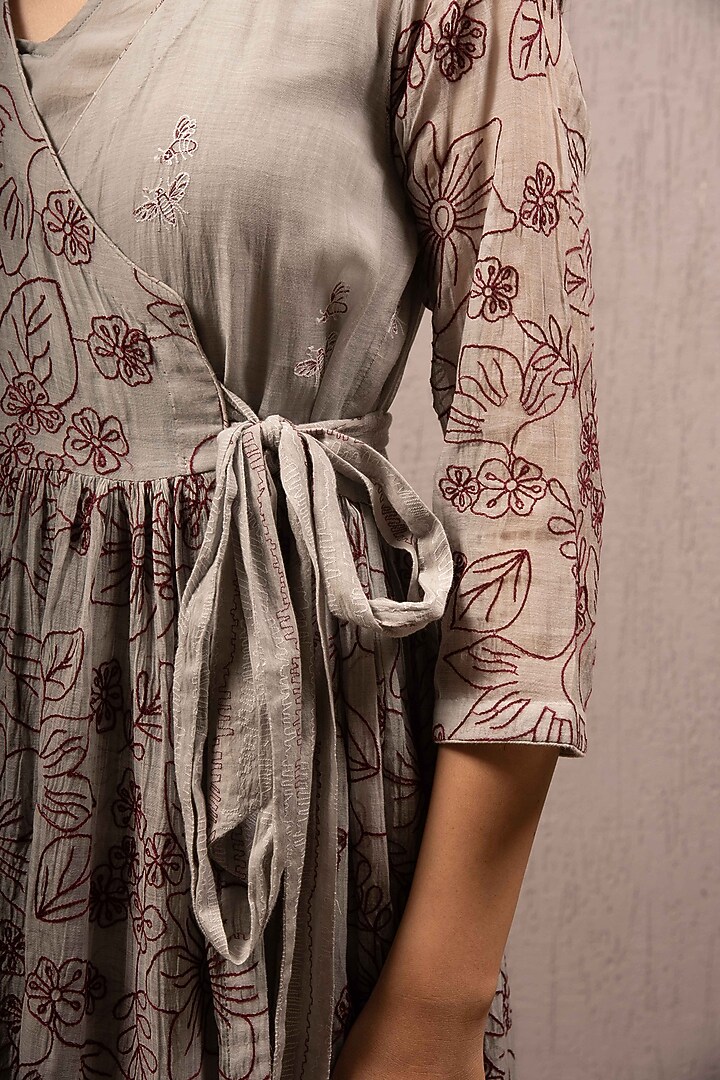 Angrakha Embroidered Kurta With Inner by Gazal Mishra at Pernia's Pop Up Shop