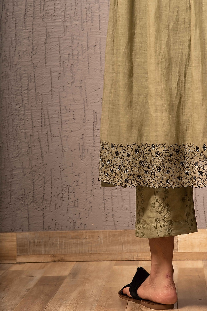 Olive Green Embroidered Kurta With Inner by Gazal Mishra at Pernia's Pop Up Shop