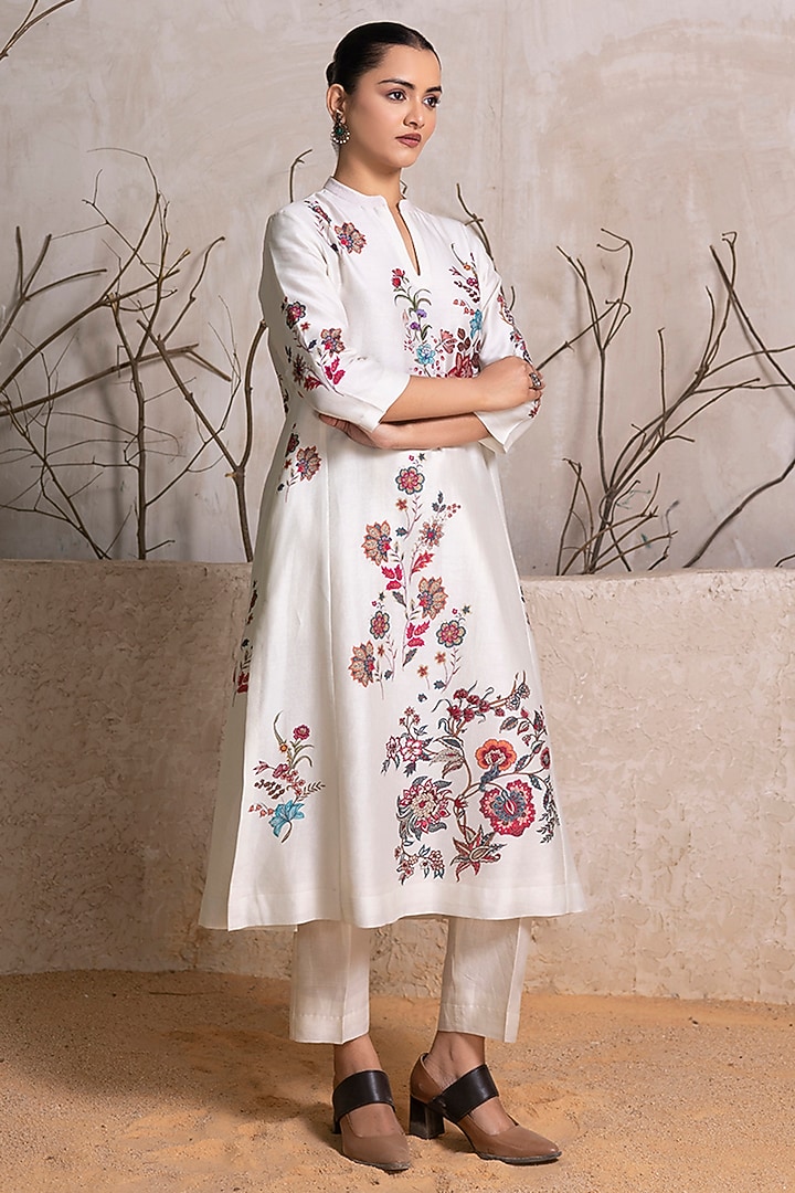 Ivory Silk Chanderi Floral Digital Printed Tunic Set by Haute Mess at Pernia's Pop Up Shop