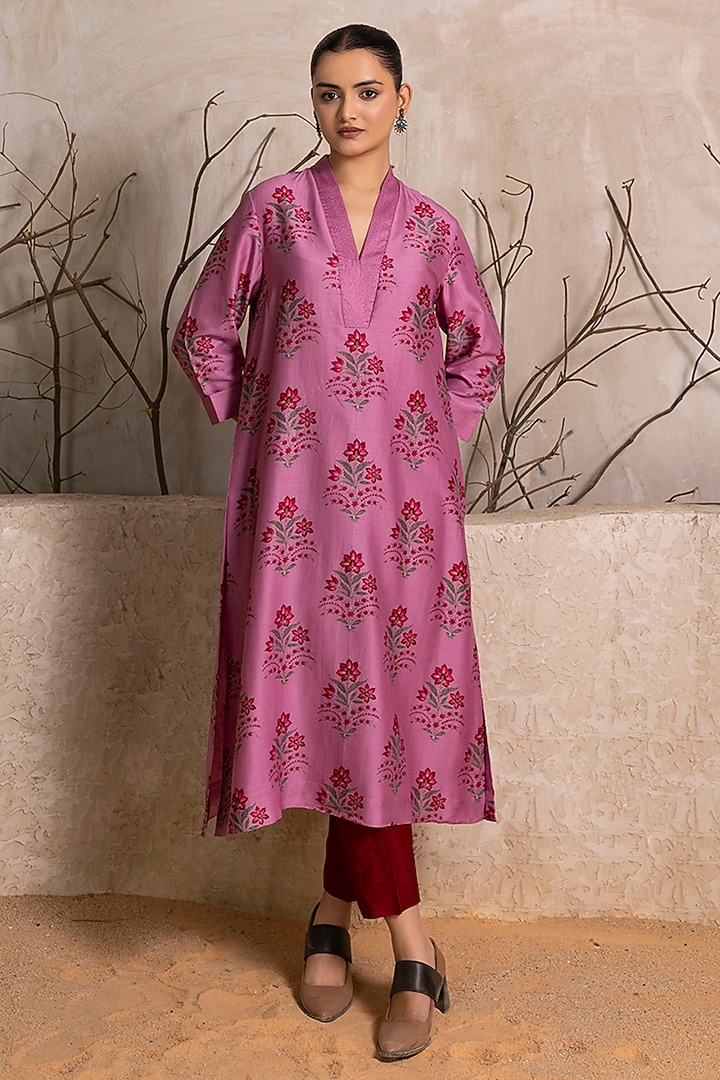Salmon Pink Silk Chanderi Floral Digital Printed Tunic Set by Haute Mess at Pernia's Pop Up Shop