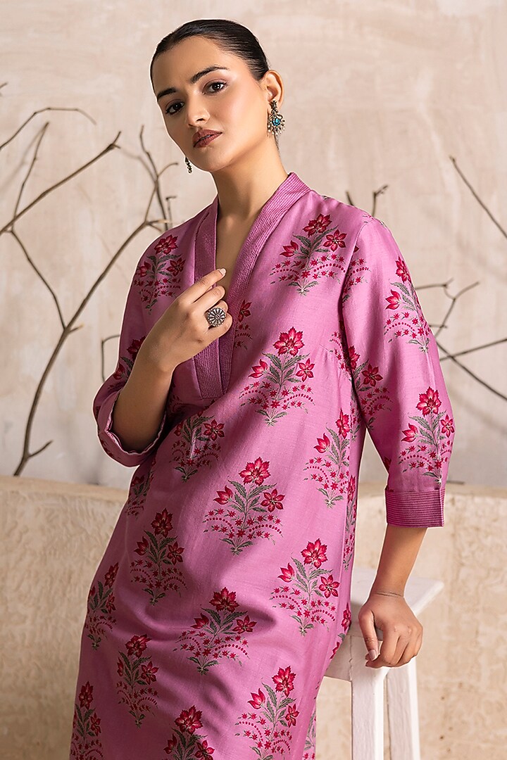 Salmon Pink Silk Chanderi Floral Digital Printed Tunic Set by Haute Mess at Pernia's Pop Up Shop