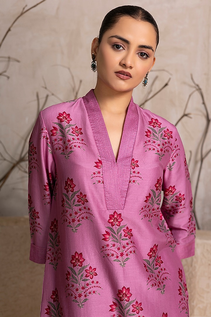 Salmon Pink Silk Chanderi Floral Digital Printed Tunic Set by Haute Mess at Pernia's Pop Up Shop