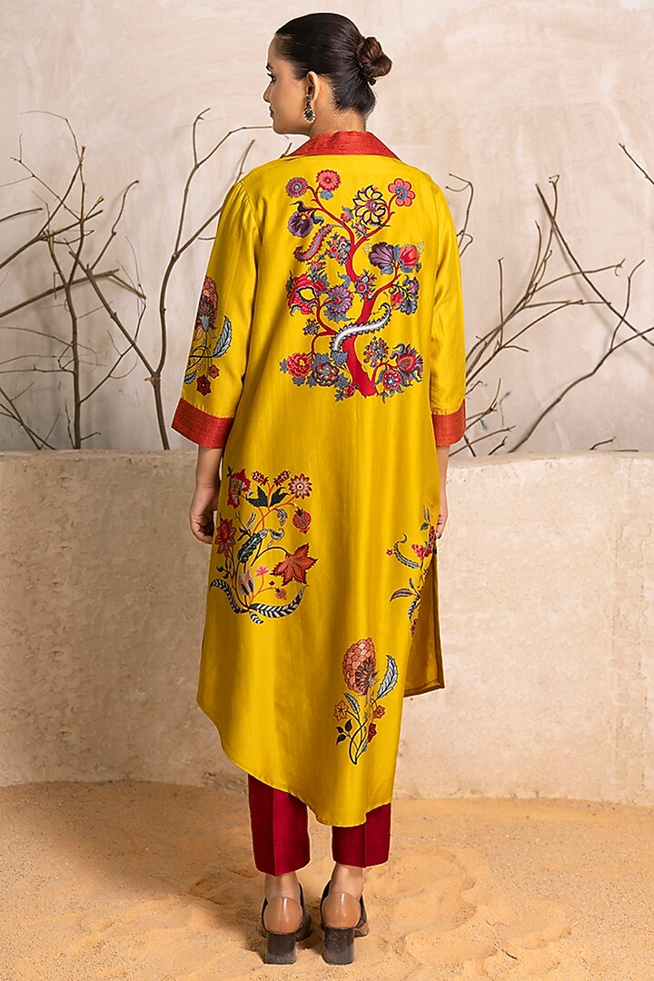 Yellow Silk Chanderi Digital Printed Tunic Set by Haute Mess at Pernia's Pop Up Shop