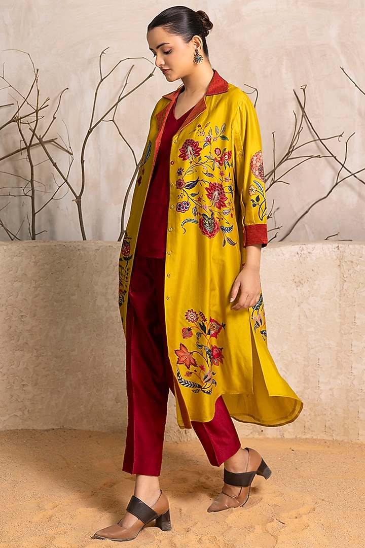 Yellow Silk Chanderi Digital Printed Tunic Set by Haute Mess at Pernia's Pop Up Shop
