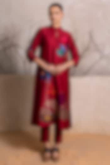 Red Silk Chanderi Digital Printed Tunic Set by Haute Mess at Pernia's Pop Up Shop