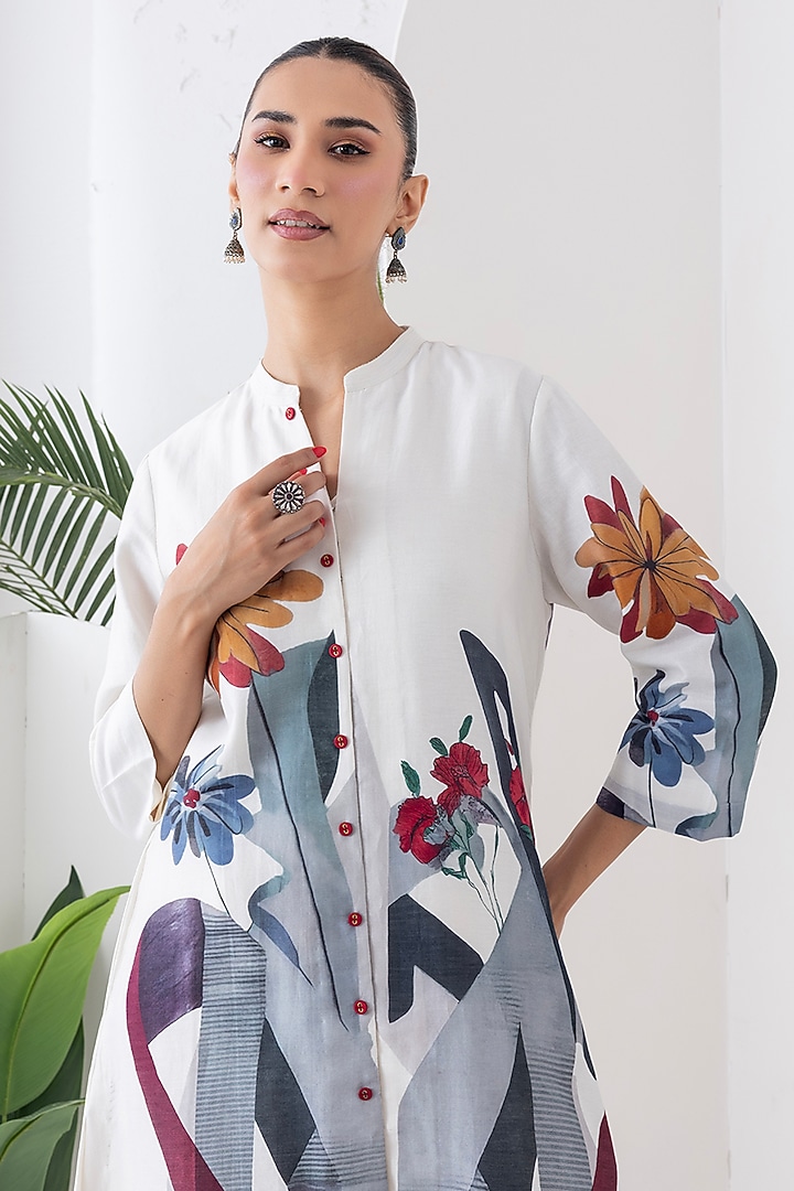 Ivory Silk Chanderi Digital Printed Jacket Set by Haute Mess at Pernia's Pop Up Shop