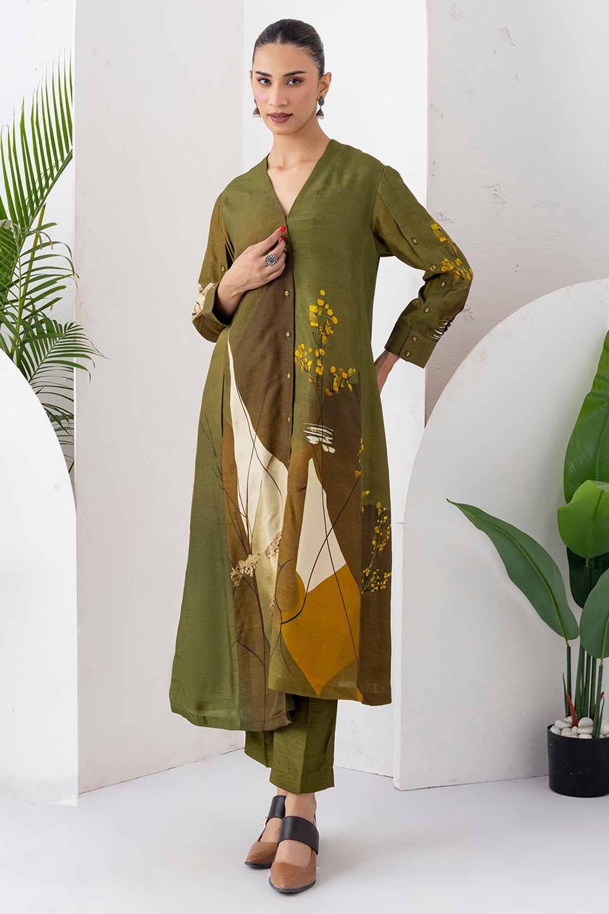 Haute Mess Moss Green Viscose Dupion Printed Digital Printed Kaftan Set