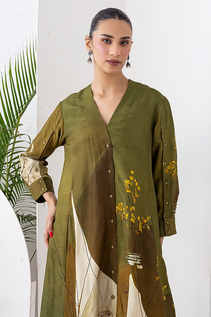 Moss Green Viscose Dupion Printed Digital Printed Kaftan Set by Haute Mess at Pernia's Pop Up Shop