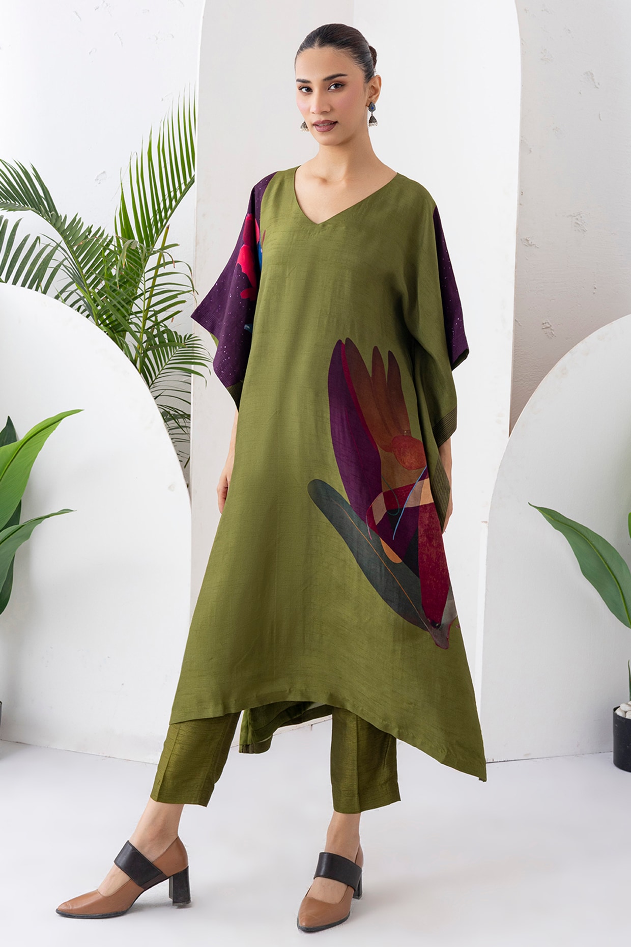 Haute Mess Leaf Green Viscose Dupion Digital Printed Kaftan Set