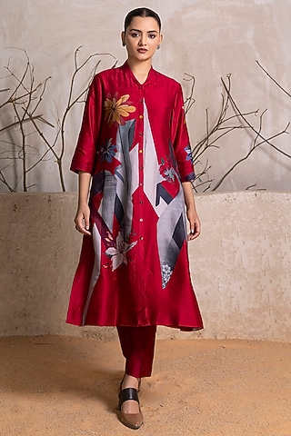 Red Silk Chanderi Digital Printed Tunic Set by Haute Mess
