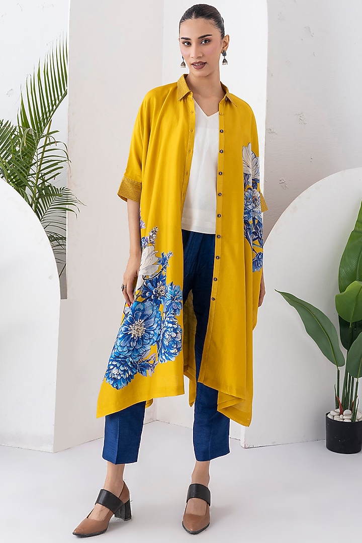 Yellow Silk Chanderi Digital Printed Tunic Set by Haute Mess at Pernia's Pop Up Shop