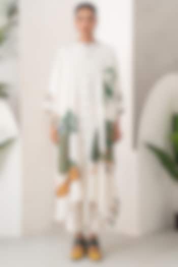 Ivory Silk Chanderi Printed Kaftan Set by Haute Mess at Pernia's Pop Up Shop