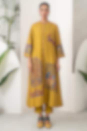 Mustard Silk Chanderi Printed Tunic Set by Haute Mess at Pernia's Pop Up Shop