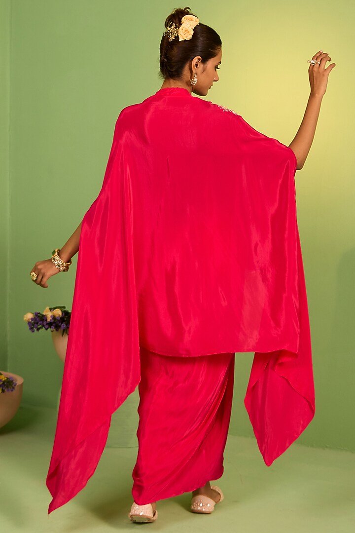 Hot Pink Silk Thread Work Kaftan Set by House of Armuse at Pernia's Pop Up Shop