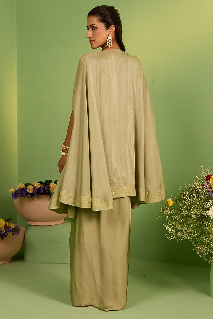 Green Tussar Silk Thread Work Kaftan Set by House of Armuse at Pernia's Pop Up Shop