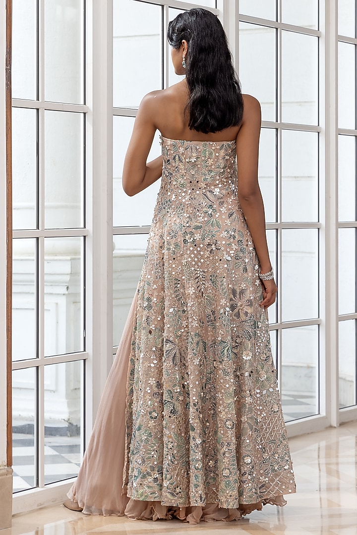 Peach Satin Organza Embroidered Corset-Style Kurta Set by House of Armuse at Pernia's Pop Up Shop