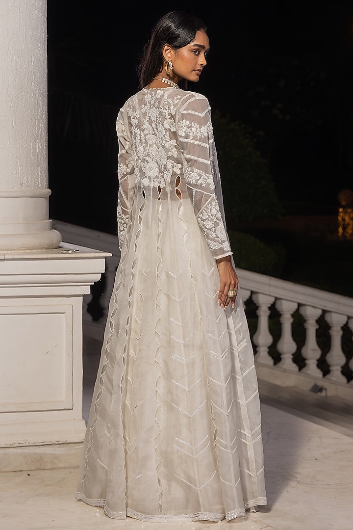 White Chiffon Thread Embellished Jacket Wedding Lehenga Set by House of Armuse at Pernia's Pop Up Shop