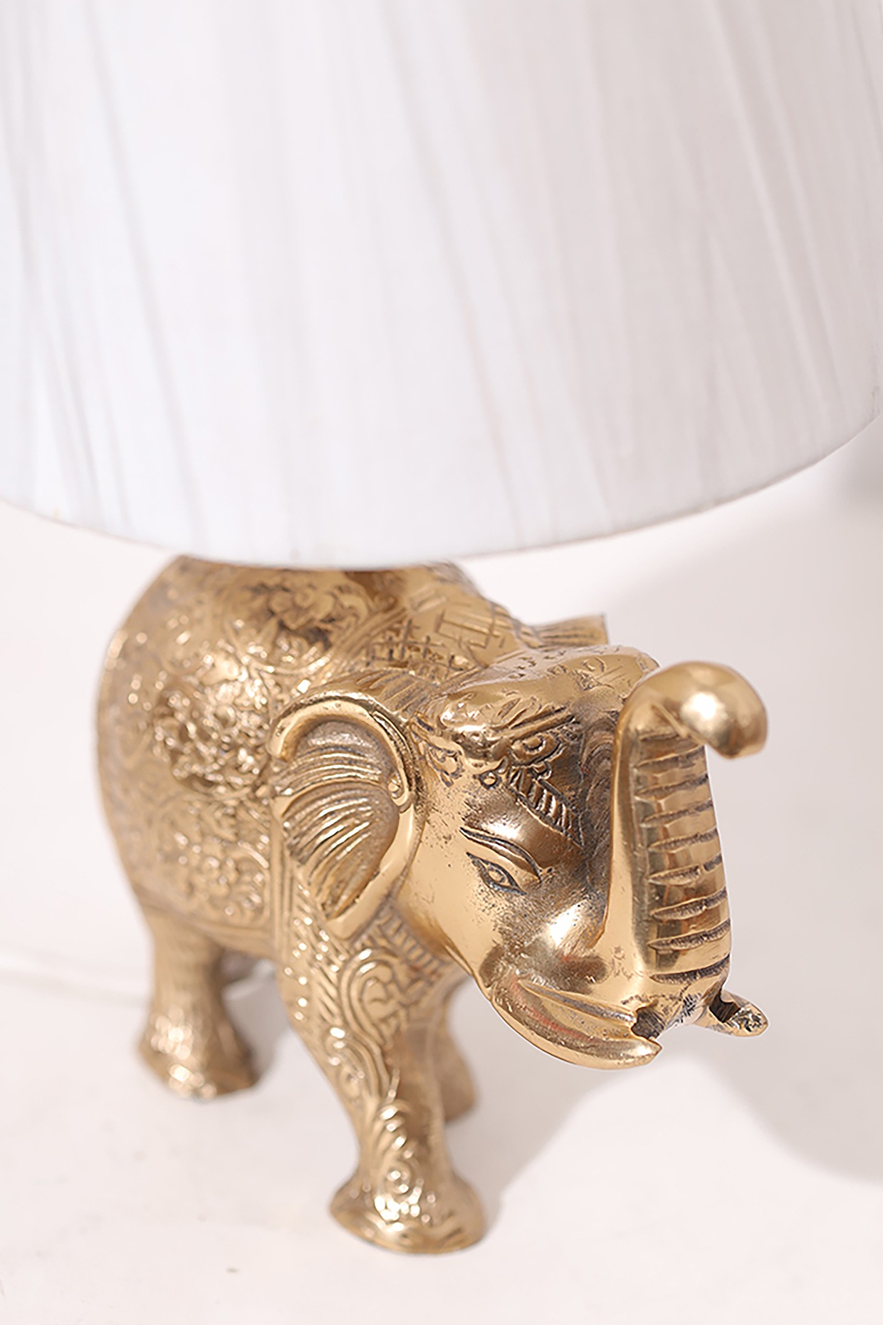 metal elephant lamp