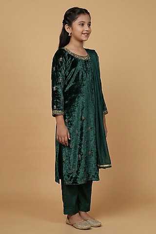 Dark Green Velvet Beadwork Kurta Set For Girls by Harmony