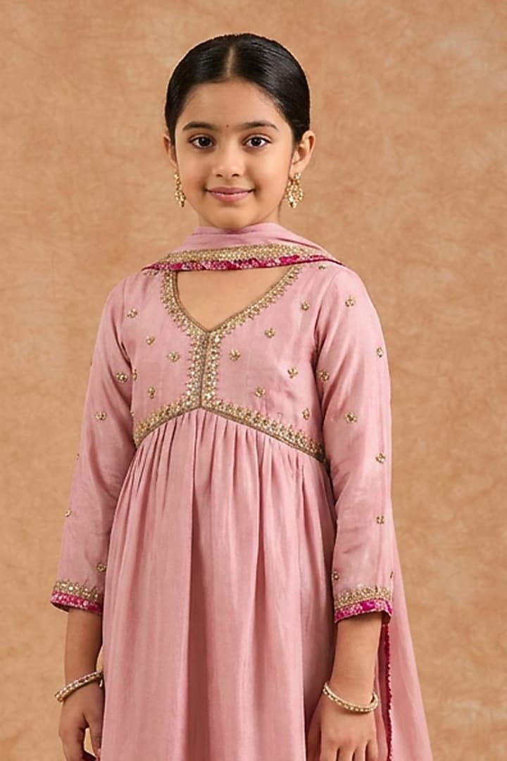 Dull Pink Opara Silk Hand Embroidered Gathered-Style Kurta Set For Girls by Harmony at Pernia's Pop Up Shop