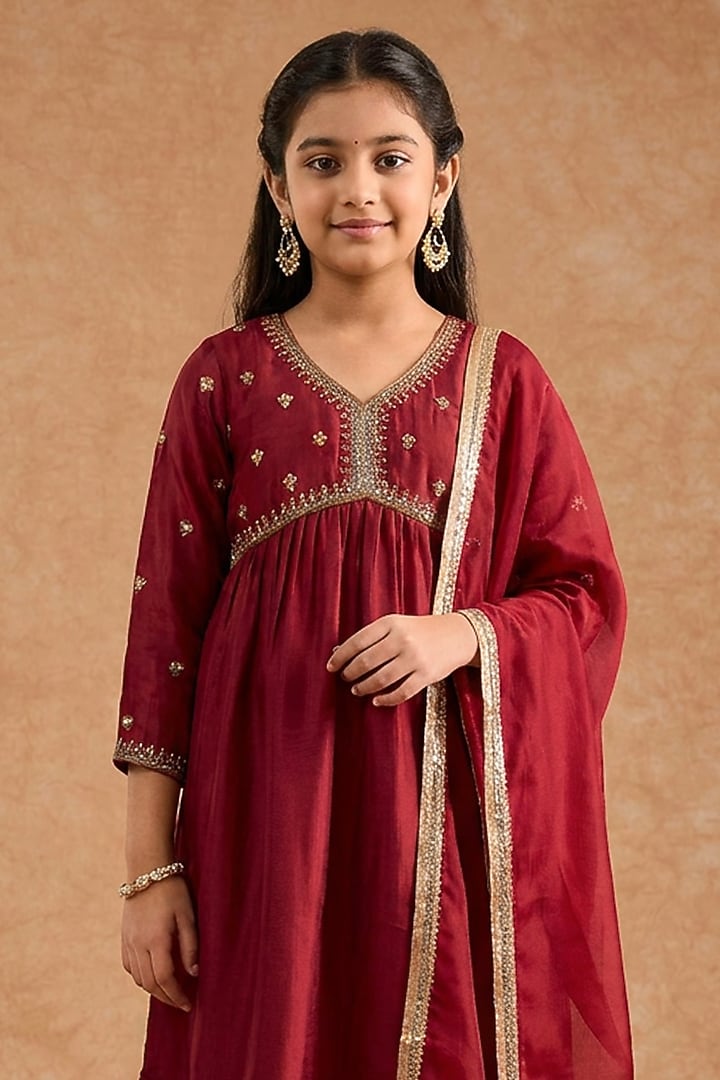 Maroon Opara Silk Hand Embroidered Gathered-Style Kurta Set For Girls by Harmony at Pernia's Pop Up Shop