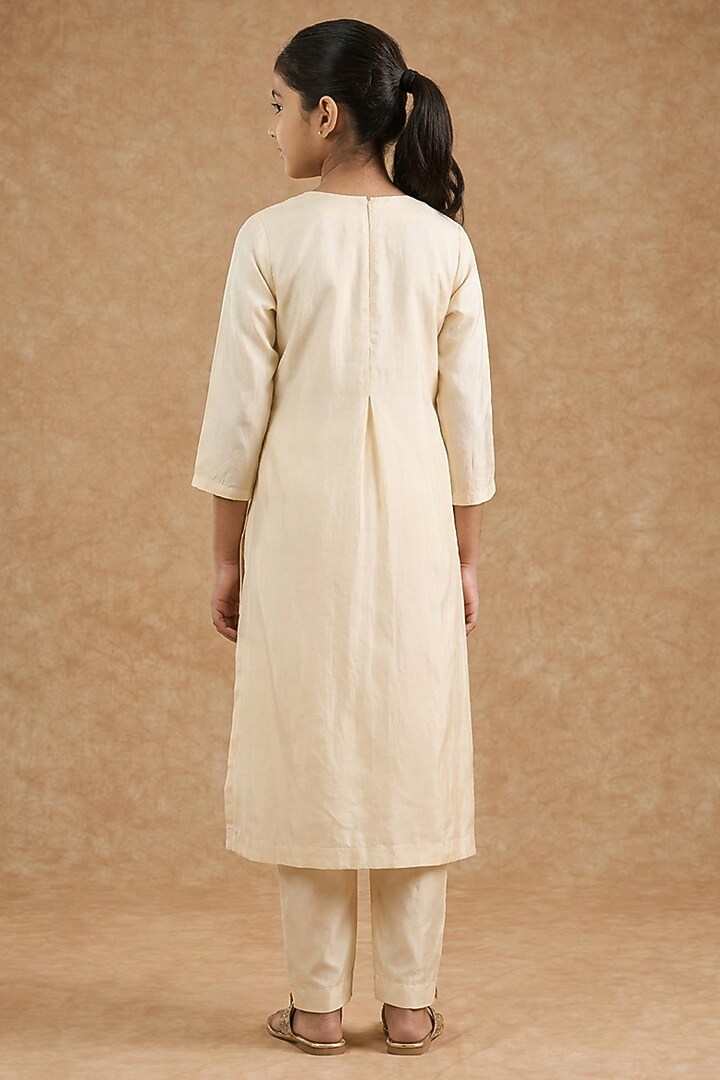 Ivory Opara Silk Hand Embroidered Kurta Set For Girls by Harmony at Pernia's Pop Up Shop