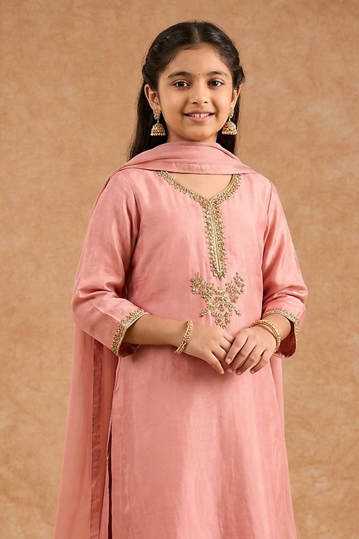Dull Peach Opara Silk Hand Embroidered Kurta Set For Girls by Harmony at Pernia's Pop Up Shop