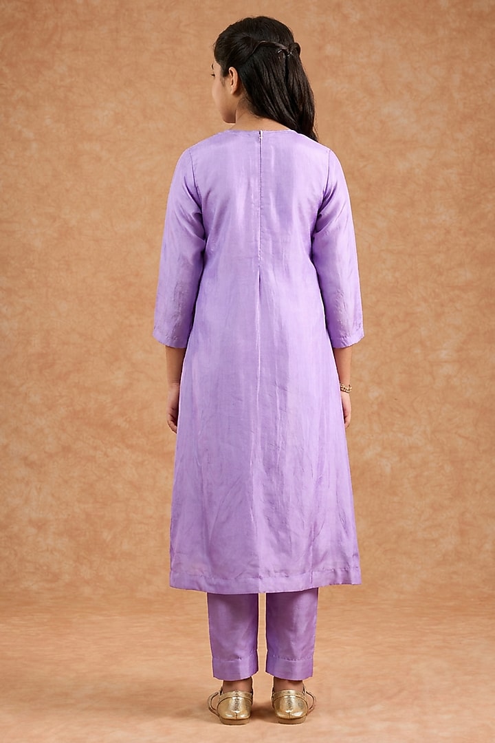Lavender Opara Silk Hand Embroidered Kurta Set For Girls by Harmony at Pernia's Pop Up Shop
