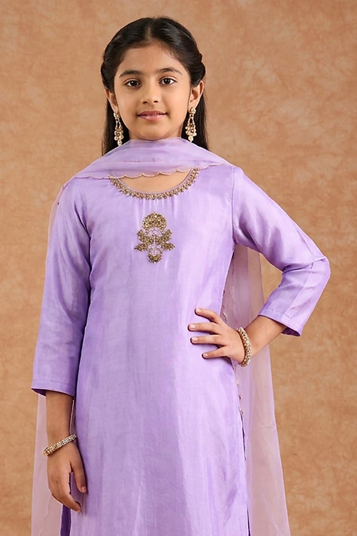 Lavender Opara Silk Hand Embroidered Kurta Set For Girls by Harmony at Pernia's Pop Up Shop