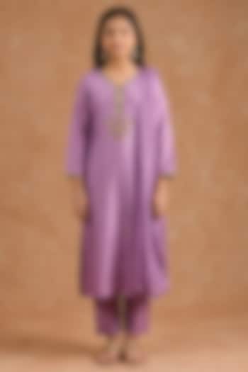 Dull Purple Opara Silk Hand Embroidered Kurta Set For Girls by Harmony at Pernia's Pop Up Shop