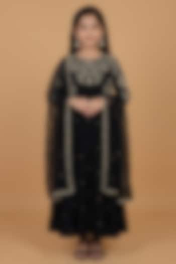 Black Georgette Dabka & Zari Embroidered Anarkali Set For Girls by Harmony at Pernia's Pop Up Shop