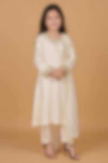 Ivory Opara Silk Pearl & Cutdana Embroidered Kurta Set For Girls by Harmony at Pernia's Pop Up Shop