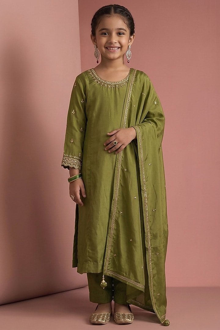 Mehendi Green Viscose Silk Hand Embroidered Kurta Set For Girls by Harmony at Pernia's Pop Up Shop