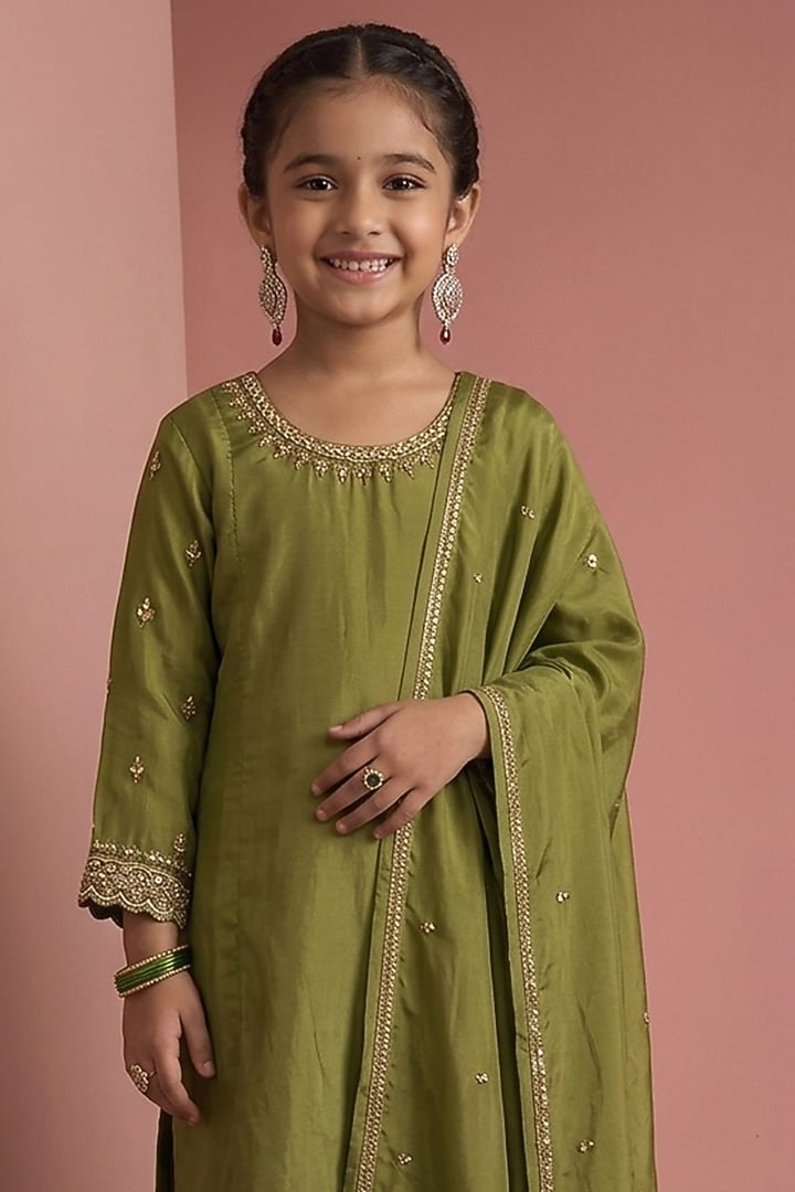 Mehendi Green Viscose Silk Hand Embroidered Kurta Set For Girls by Harmony at Pernia's Pop Up Shop